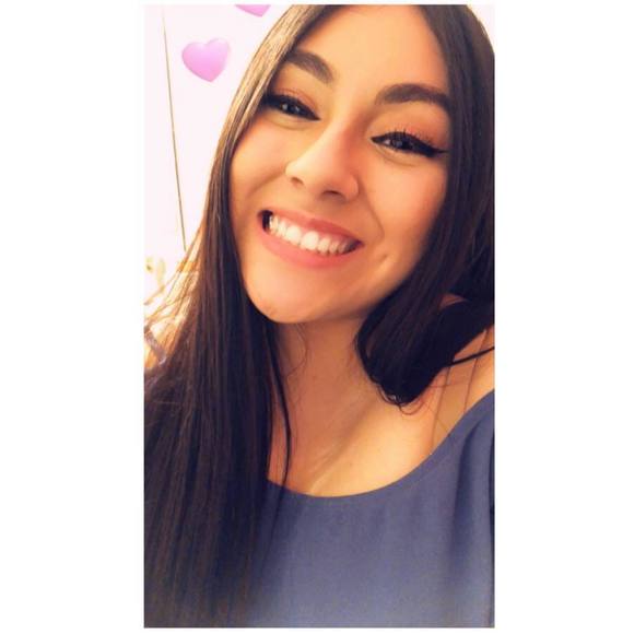 Meet your Posher, Vanessa - Picture 1 of 1